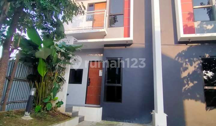 Rumah 3 Kamar, 2 Lantai. Karawang Barat