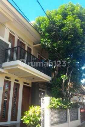 Rumah Jl. Kavling Polri, Ragunan, 4 Kamar