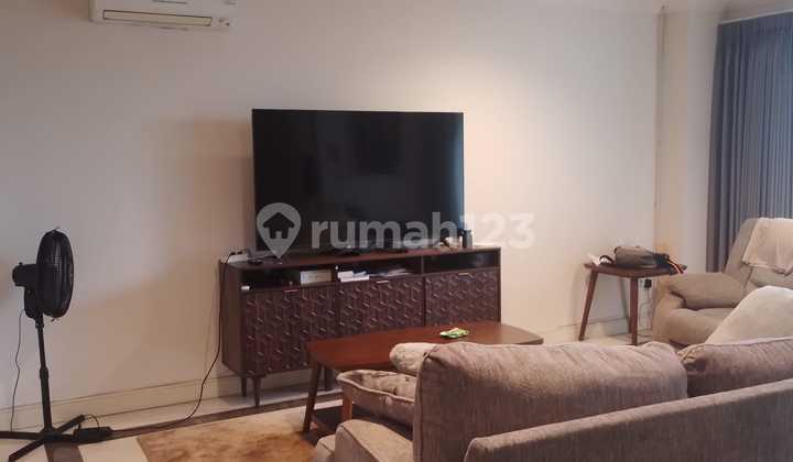 For Sale Pondok Indah Apartment, 3 Rooms