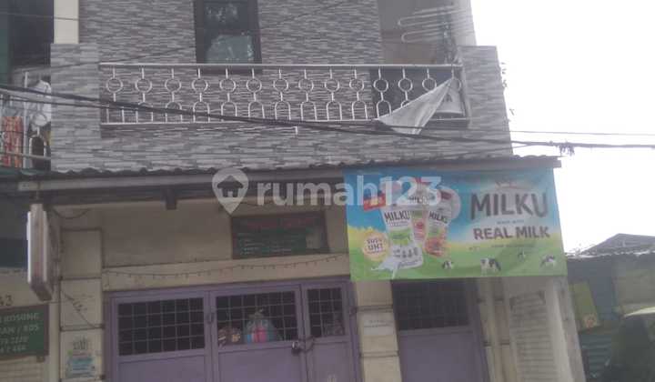 Rumah Jl.Igusti Ngurahrai, Kos2an, 2 Lantai, 8 kamar tidur, 2