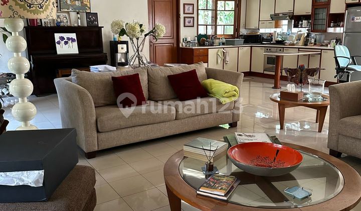 DiJual Rumah di Patal Senayan Jakarta Selatan