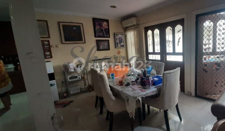 For Sale Well-Maintained House on Jalan Tulodong Bawah 2