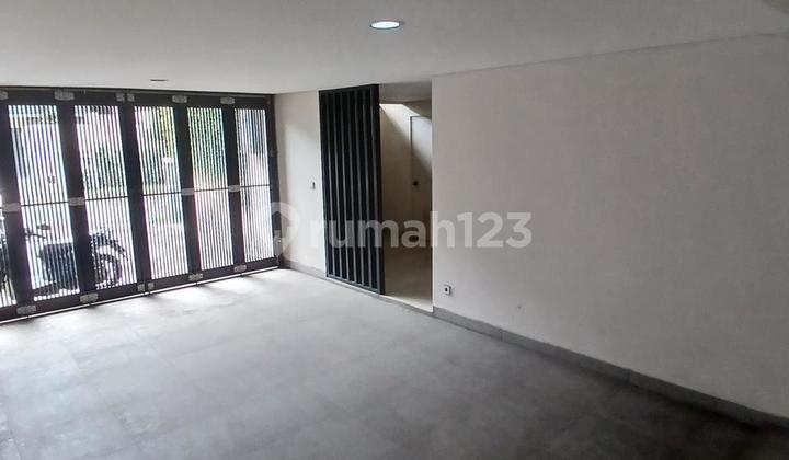 Disewa Navapark Lancewood Semi Furnished, Apabila Sewa 2 Tahun Dapat Discount Harga Sewa. Rumah Bagus Di Cluster Lancewood Perumahan Nava Park Bsd City, Perumahan Nava Park Bsd City Cluster Lancewood, Sampora, Cisauk, Tangerang, Banten, Indonesia, 15345,  2