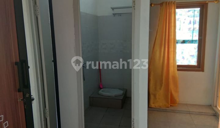 Rumah Kos Kos an Aktif di Mampang Prapatan , Jakarta Selatan