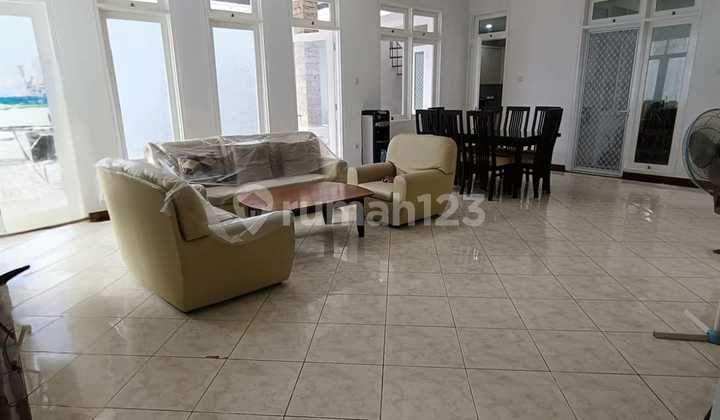 Rumah 2 Lantai di Permata Hijau, Jakarta Selatan