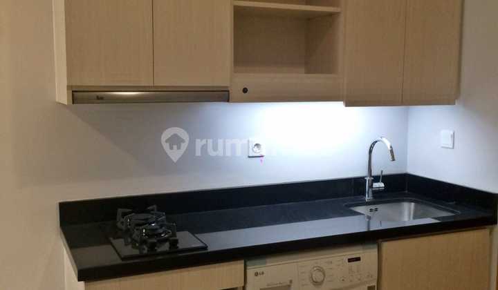 Apartemen Emerald 1 Kamar Tidur Semi Furnished 2