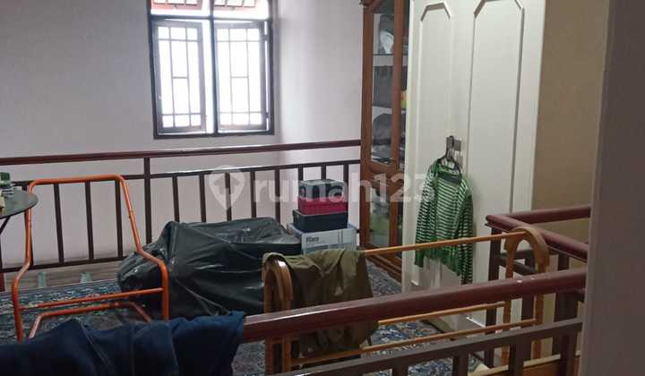 Dijual Rumah 2 lantai siap huni di Komplek Pertamina Rawamangun 2