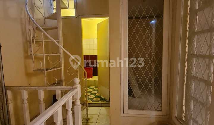 Jual rumah siap huni di  Eramas 2000 Cakung 2