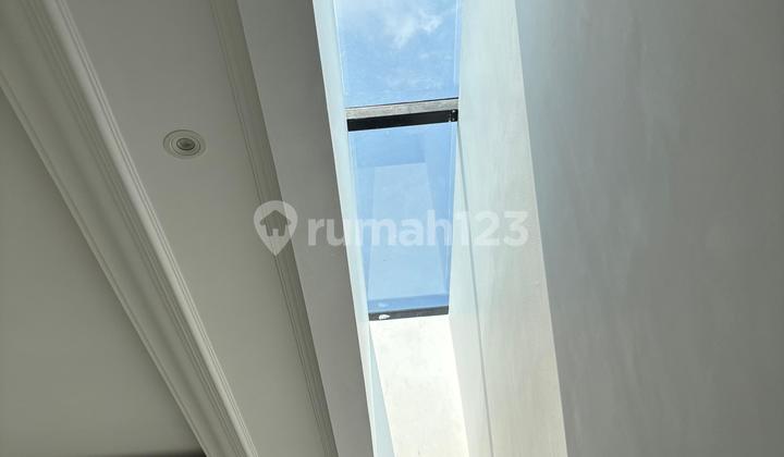 DIJUAL BRAND NEW RUMAH MEWAH AMERICAN CLASSIC DI CEMPAKA PUTIH DIJUAL BRAND NEW RUMAH MEWAH AMERICAN CLASSIC DI CEMPAKA PUTIH