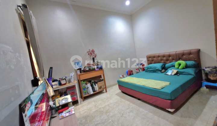Jual rumah bagus di Perumahan Permata Timur 1 Pondok kelapa