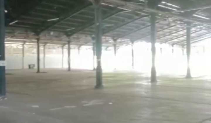 Warehouse for rent, ready to use, adjacent to Narogong Road, Bekasi. Warehouse for rent, ready to use, adjacent to Narogong Road, Bekasi.
