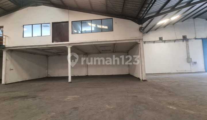 Disewakan Gudang Siap Pakai di Ciracas Jakarta Disewakan Gudang Siap Pakai di Ciracas Jakarta