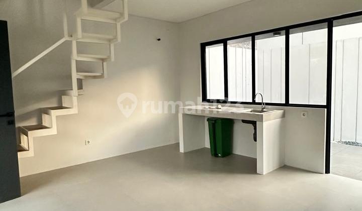 Park Serpong Cityzens - Corner House Ready to Occupy | 35 Million/Year Below Market Price! Park Serpong Cityzens - Corner House Ready to Occupy | 35 Million/Year Below Market Price!