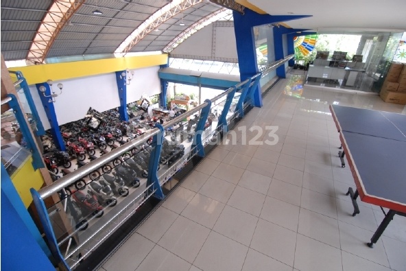 Jual Showroom / Ruang Usaha Area Sayap Pungkur