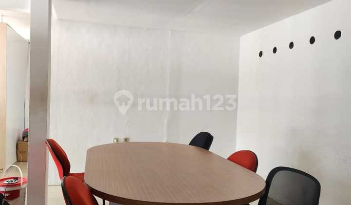 Strategic Dago Wing Shop for Rent 2