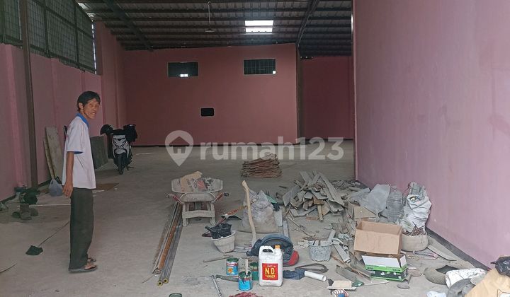 Shared Warehouse Rental in Sukamenak