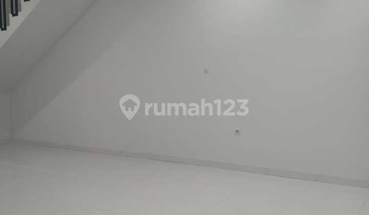 Sell Minimalist House in City Center 2