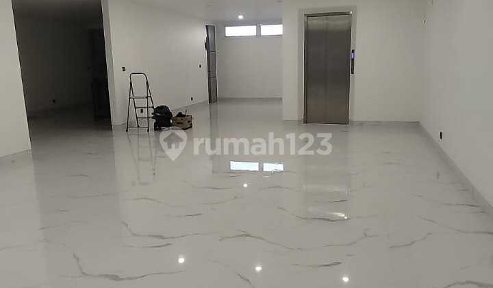 Business Space Area Pasarkaliki 2