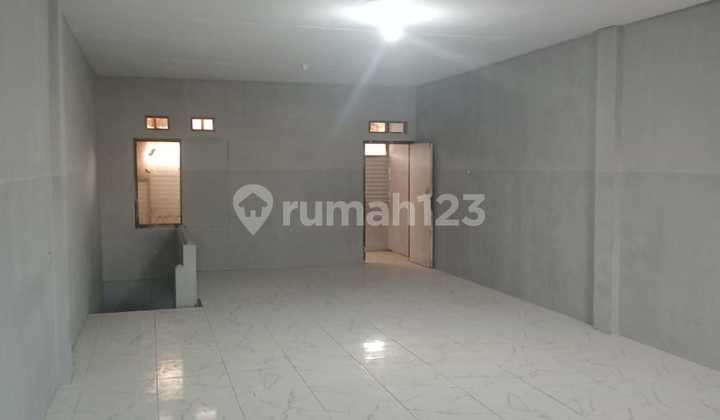 Strategic Cicukang Area Shop House for Rent 2