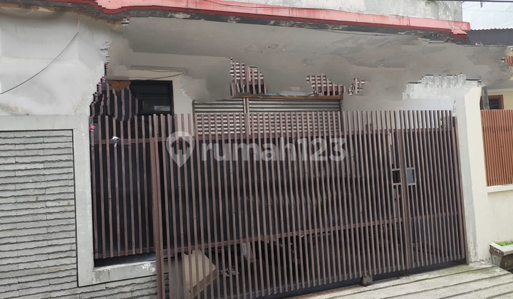 House for Sale in City Area 1