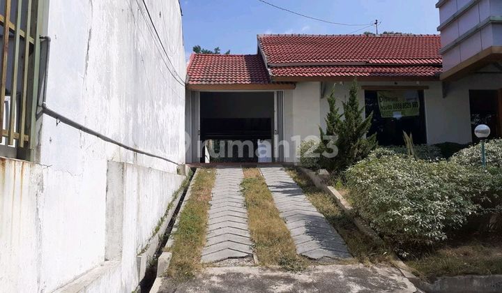 Strategic Commercial Space for Sale, Main Road, Cheap 2