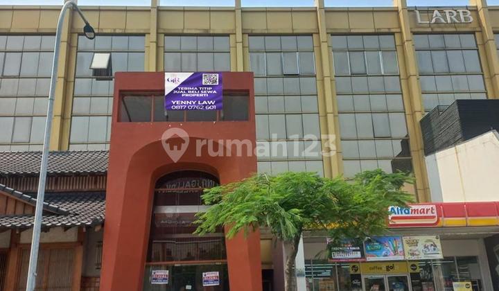 For sale, ready-to-use shop house, building advanced 5 M2.