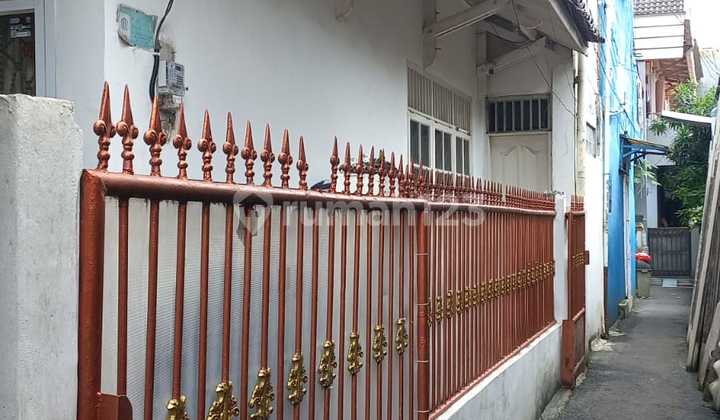 Dijual Rumah di Tengah Kota Jakarta Pusat Dekat Kemana-Mana Dijual Rumah di Tengah Kota Jakarta Pusat Dekat Kemana-Mana