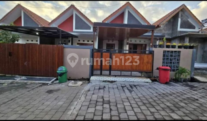 Rumah Baru Free Ac dan Bed di Denpasar Selatan