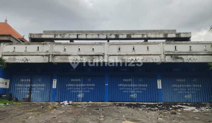 Roomy Parking Shophouse in a Strategic Location on Ida Bagus Mantra Bypass 2