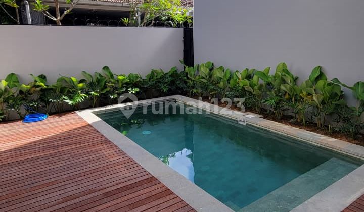 Siap Huni Private Pool Villa Furnish di Sanur