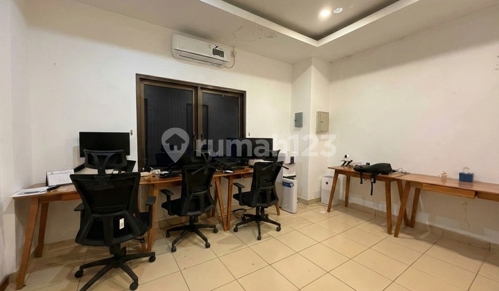 Ready to Occupy 2nd Floor Shophouse in East Gatsu, Denpasar, Central 2