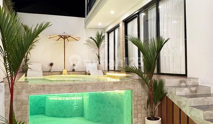 Luxurious 5-Bedroom Villa Near Balangan Beach Luxurious 5-Bedroom Villa Near Balangan Beach