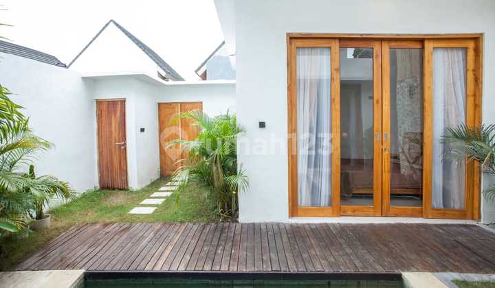 Ready-to-Live 2-Bedroom Villa on Gunung Salak Street, Kerobokan