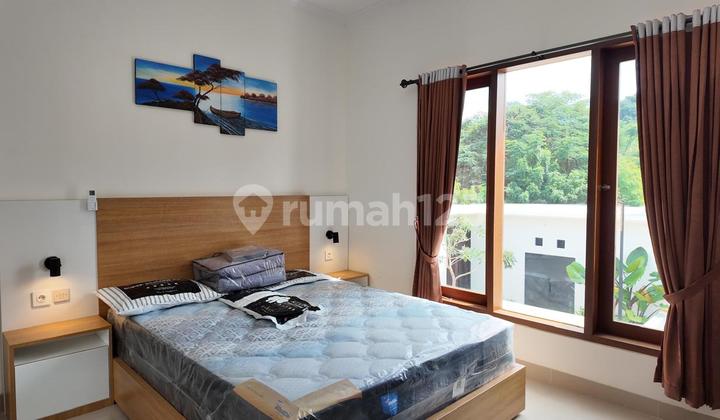 Two-Story Semi Villa House with One Gate in Mumbul Two-Story Semi Villa House with One Gate in Mumbul