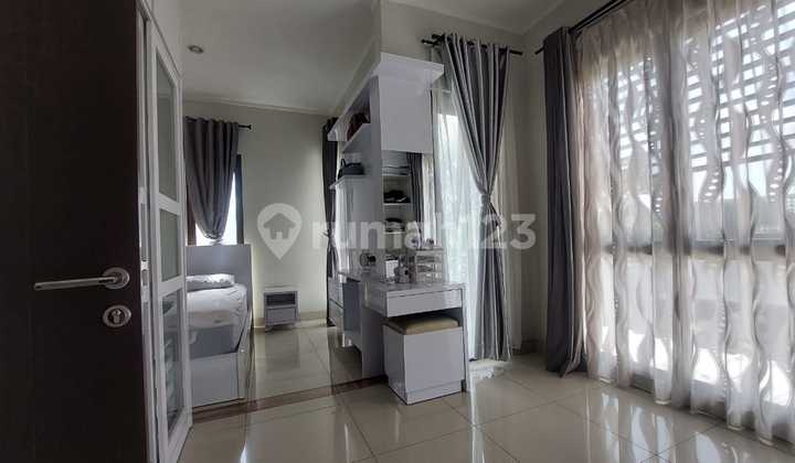 Rumah Hoek Keren Harga Bagus Summarecon Bekasi 2