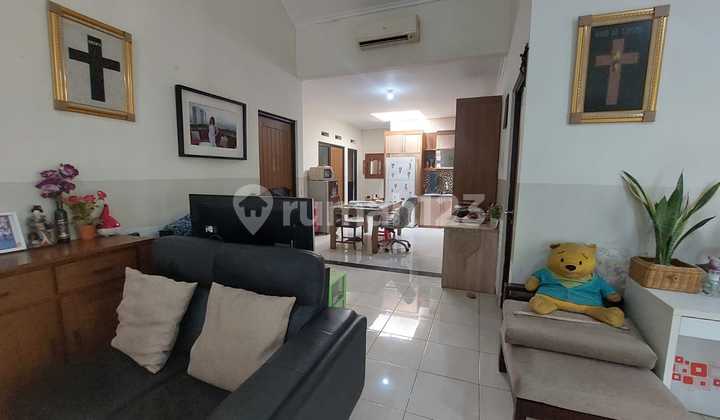 Rumah Hoek Siap Huni Harga Bagus Harapan Indah Bekasi
