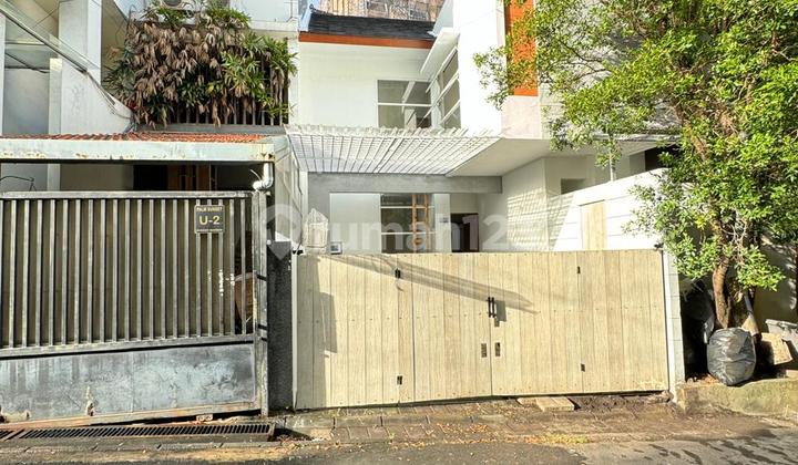 RUMAH DIJUAL LOKASI STRATEGIS DI SUNSET ROAD KUTA