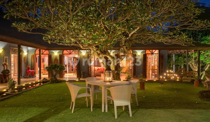 DIJUAL VILLA TEPI SUNGAI DI MUNGGU BADUNG