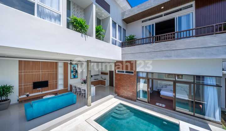 For sale new villa in Berawa Canggu beach.