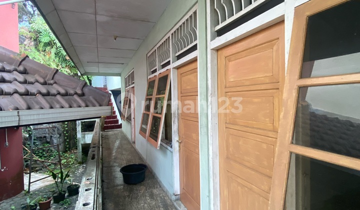 Rumah Luas Hanya 2 Menit Dari Jalan Magelang 2