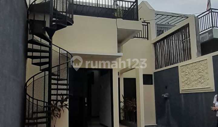 Villa Baru Dibangun Dijual dengan Desain Minimalis Modern di Pedungan, Denpasar, Bali Villa Baru Dibangun Dijual dengan Desain Minimalis Modern di Pedungan, Denpasar, Bali