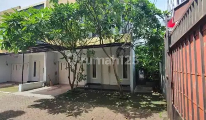 Best Deal Jaksel! Rumah Strategis Dekat Tol & Mall! 2