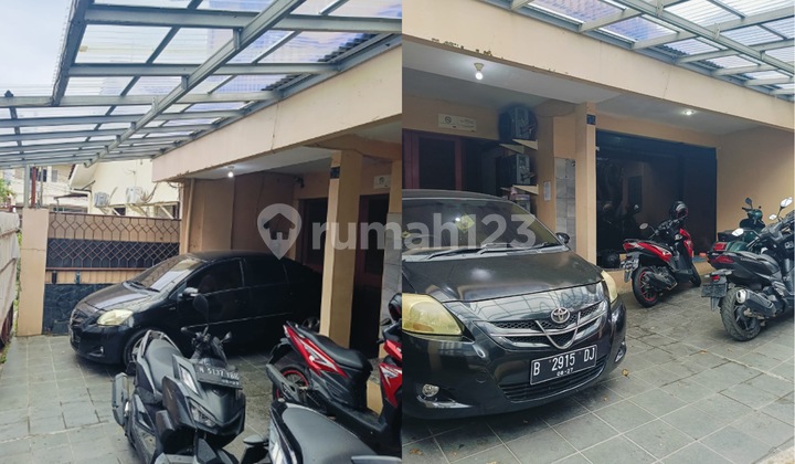 INVESTASI EMAS di KEBAYORAN BARU! Rumah Kost Strategis 13 Kamar, Siap Panen Cuan!