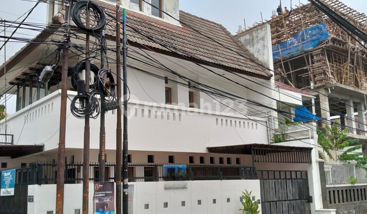 Rare Unit! Rumah 3 Lt Cilandak Harga Di Bawah Pasaran! 2