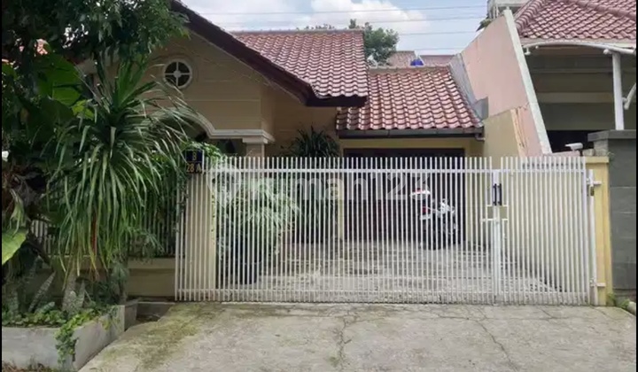 Rare Find! Spacious House in Pasar Minggu Complex Ready to Occupy!