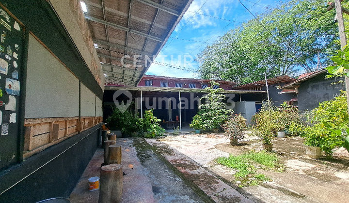 Rumah 2 Lt Hook Tanah Luas Tengah Kota Depan Taman Akcaya 2