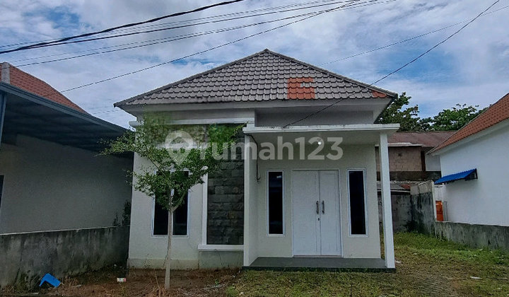 Rumah Baru Dalam Komplek Dekat Kampus STKIP PGRI Pontianak
