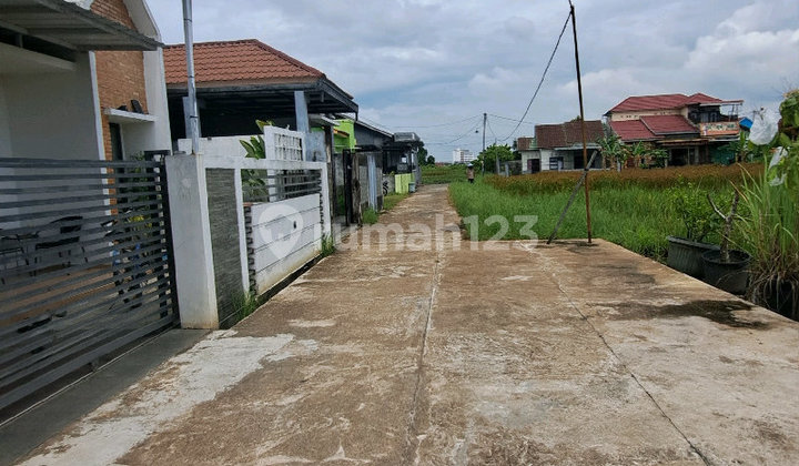 Ladies' Boarding House, 9 Nice Rooms, Quiet Area, Flood-Free. 2