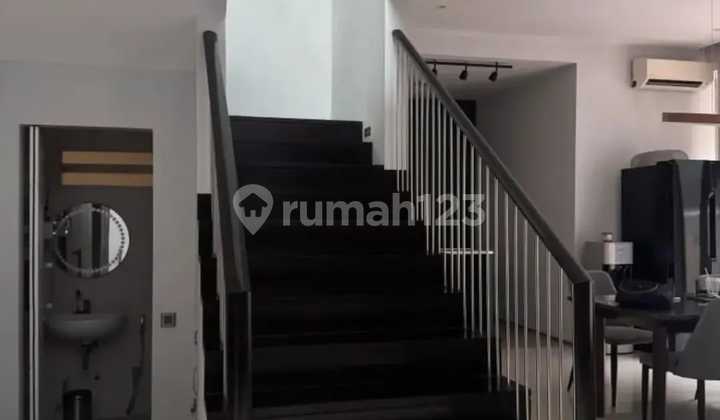 Termurahhh Rumah 2 Lantai Minimalis Citraland Utama Surabaya Barat