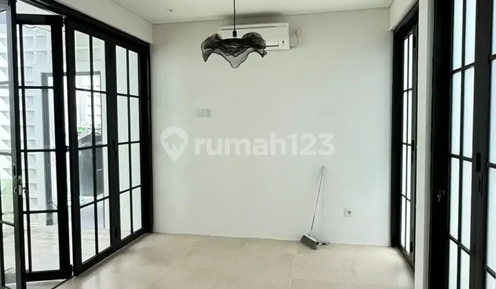 Good Cheap Minimalist 2-Story House in Greenwood Citraland Utama, West Surabaya 2